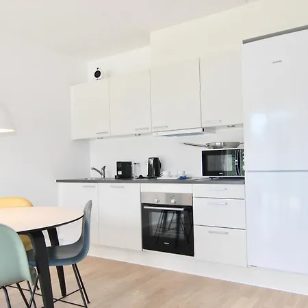 Beautiful 1-br W A Balcony By Harbour - 121 아파트 *