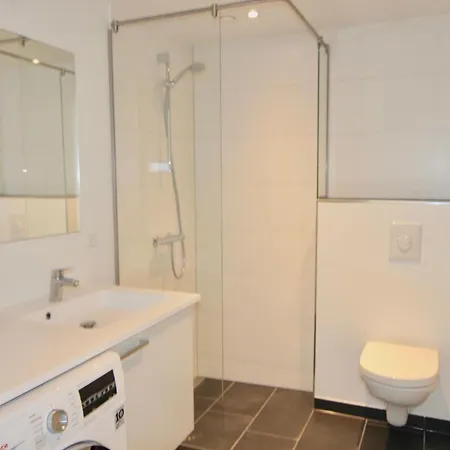 Beautiful 1-br W A Balcony By Harbour - 121 아파트
